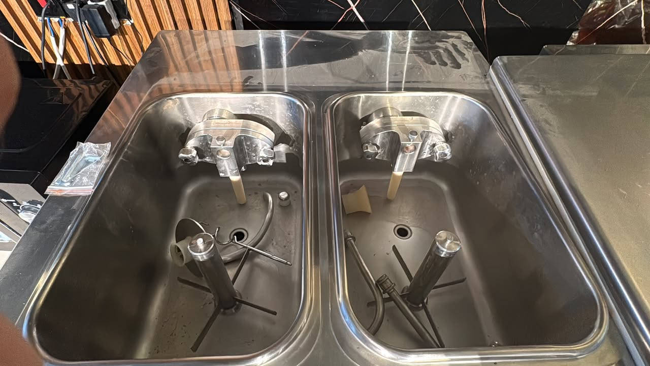 السلام عليكم ماكنة سوفت إيسكوفاير موديل 2025 جدد لوك استعمال قليل جداً نضام البم للاتصال *********** العدد 2
