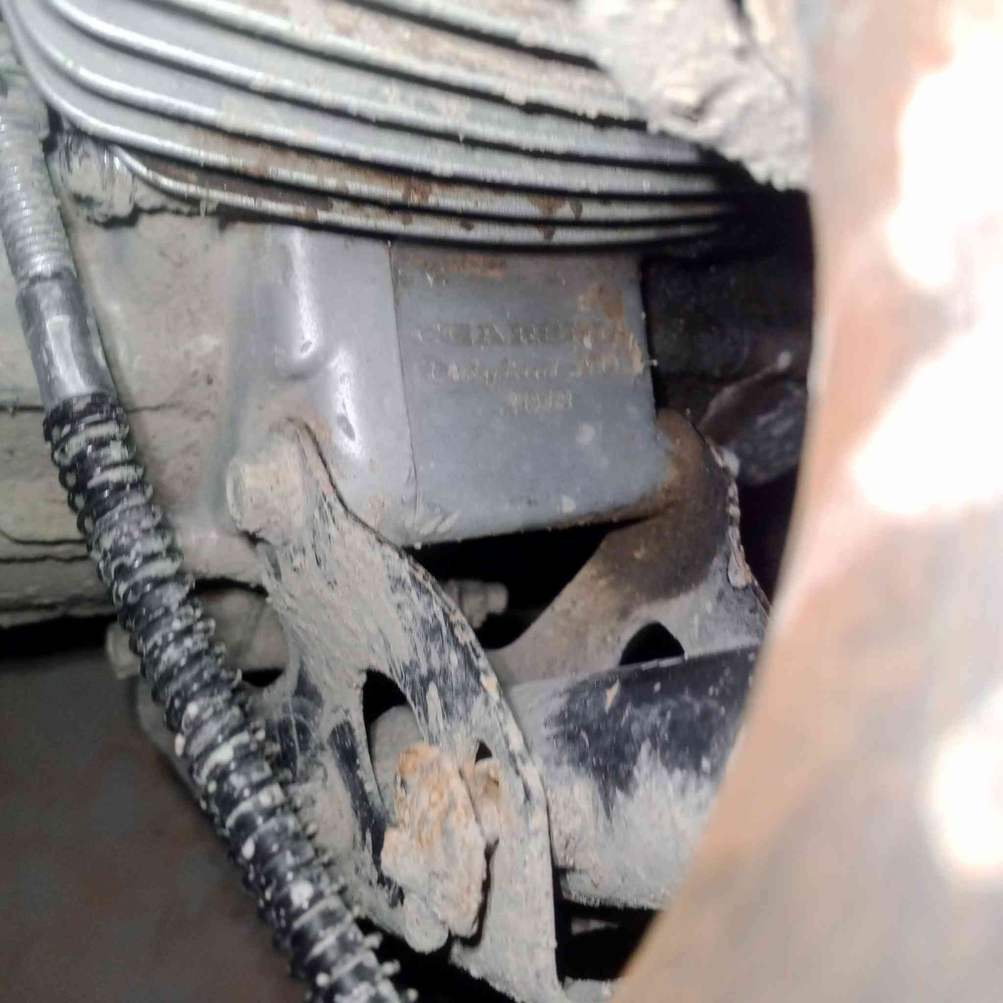 السلام عليكم ماطور 2019 محرك نظيف قدام عينك رايدو مراوس تايجر لو سيفان ايش عندك نزلى حتى لو انطي فرق ***********
