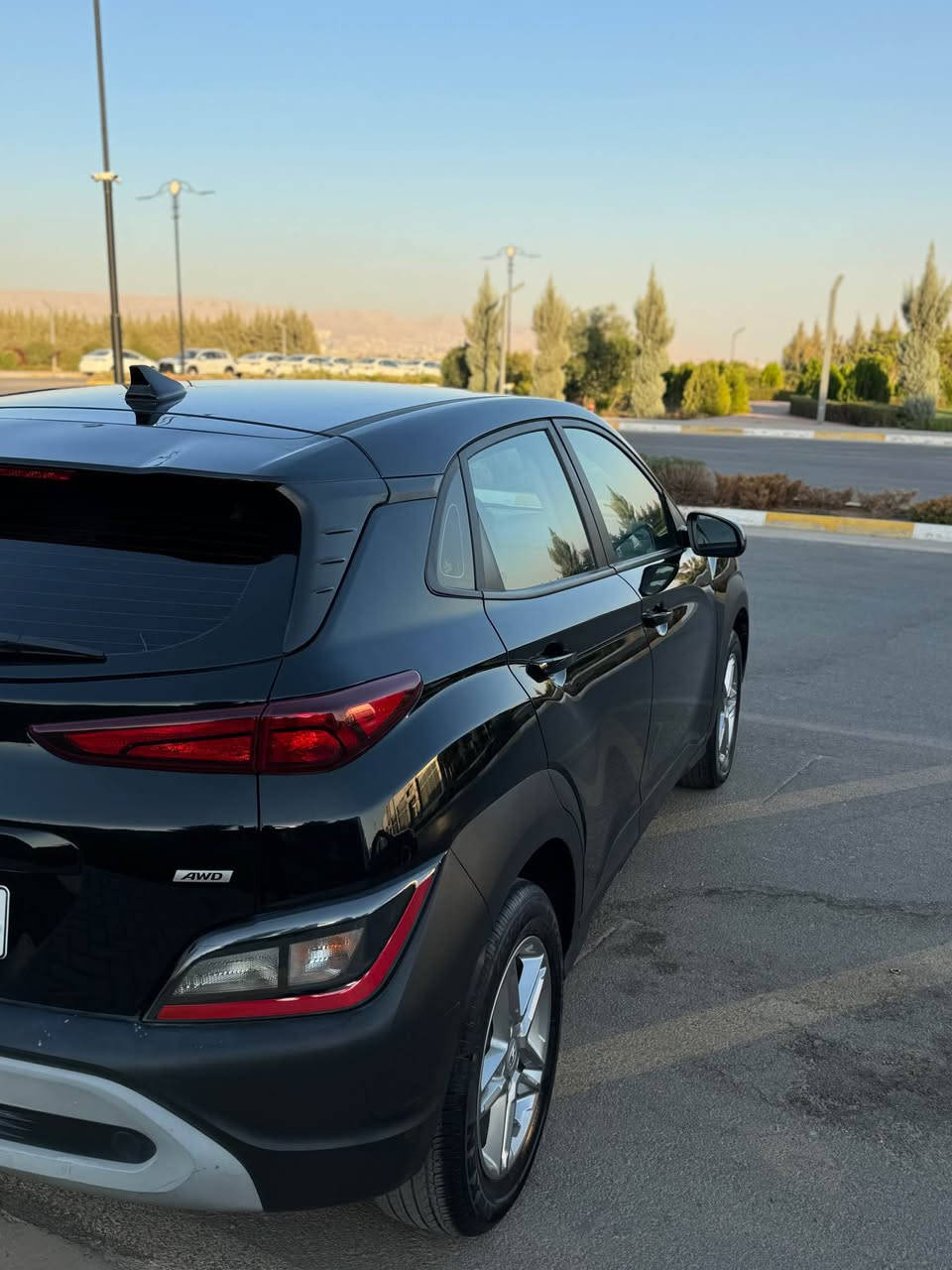 HYUNDAI KONA 2022
مواصەفاتی SE
ئۆتۆ ستۆپ 
شاشە 
کامێرە
کارپلەی
مۆدی سپۆرت و سمارت نۆرماڵ
گێڕی ئۆتۆماتیک و عادي
دەبڵ ئەکسل AWD
تەنها ٢٥٠٠٠میل ڕۆشتوە
 تەنها  بۆنیدی بۆیاخە بێ ناو گرتن
گێڕ و مەکینە و تەحويل و غەرامە بەشەرت
یەک دینار مەسروفی تیا نیە 
رەقەمە سلێمانیە 
☎️*********** السليمانية, العراق
