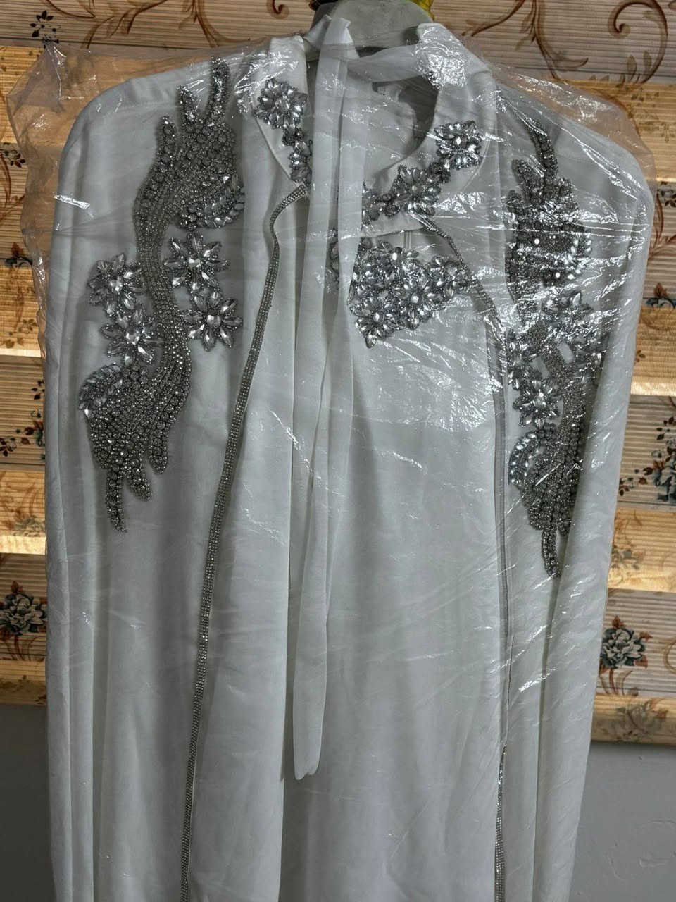 قفطان قياس لارج 
استعمال ساعه وحده اشتريته95 سعره75 العنوان بغداد


**إذا كنت صاحب هذا الإعلان وتريد حذفه لأي سبب، رجاءا أرسل رسالة إلى الدعم الفني**