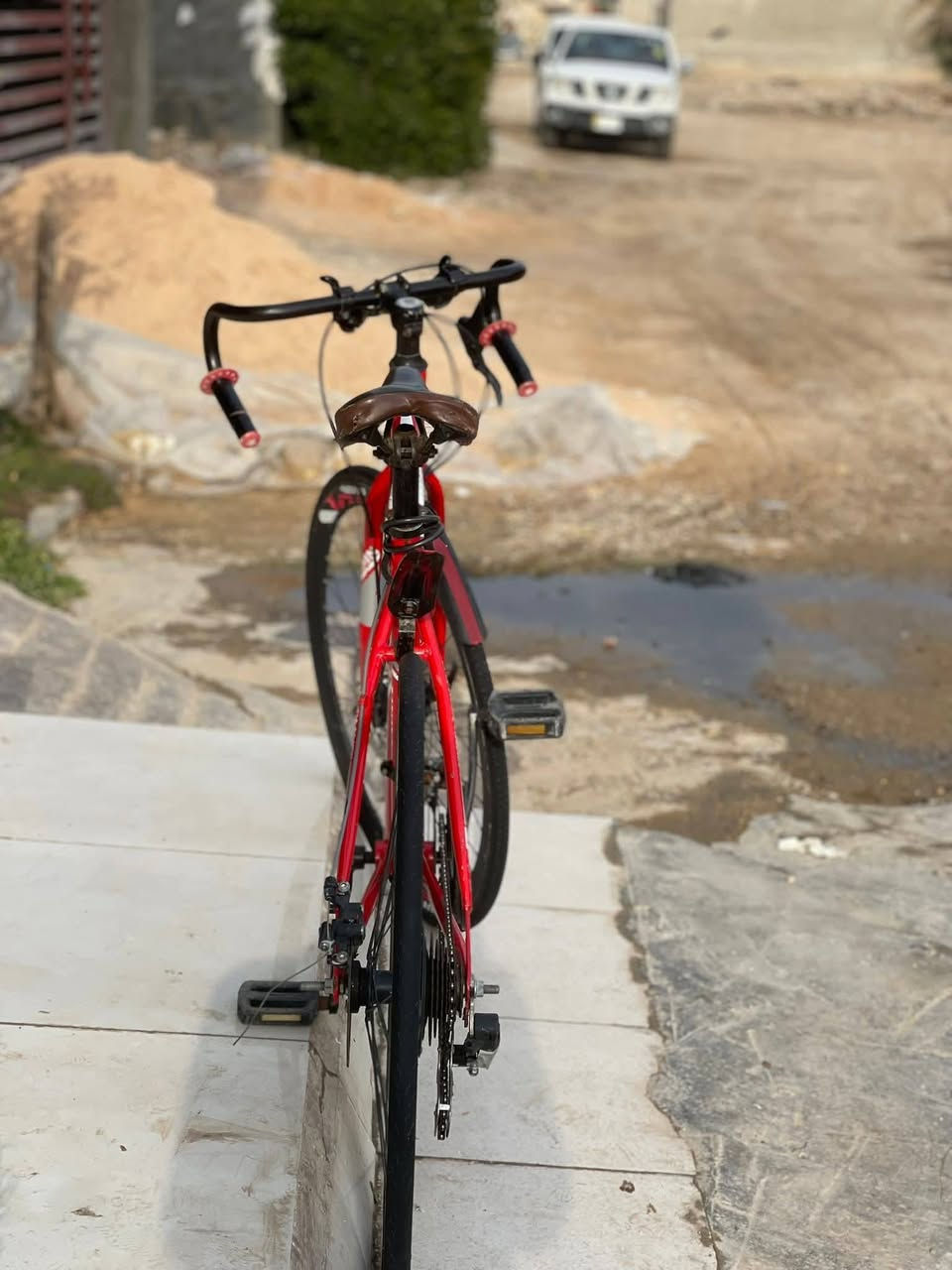 سلام عليكم شباب باسكل سي ٧٠٠ حلبات الباسكل نضيف كما واضح عدكم بل صورة البسكل رايدة ١٠٠ وبي مجاج لليجي ولتواصل علا هاذة الرقم ***********
