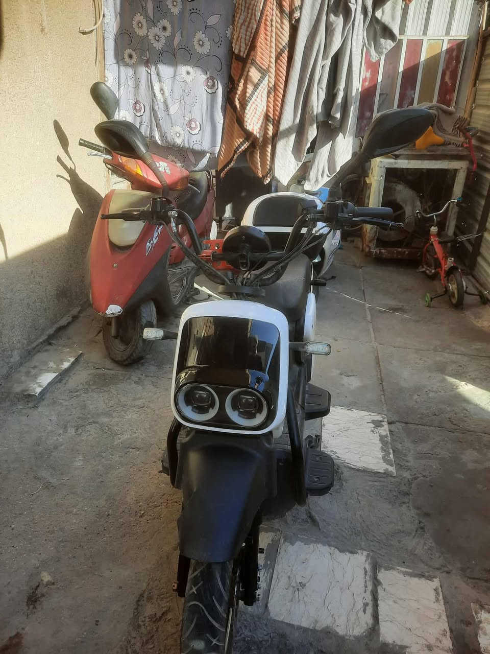 للبيع او مراوس
دراجه شحن ملف1500سرعتها كلش حلوه كلشي بيها شغال لا شخوط ولا كسر 5بطاريات مسطره كبار سعر 375
***********
