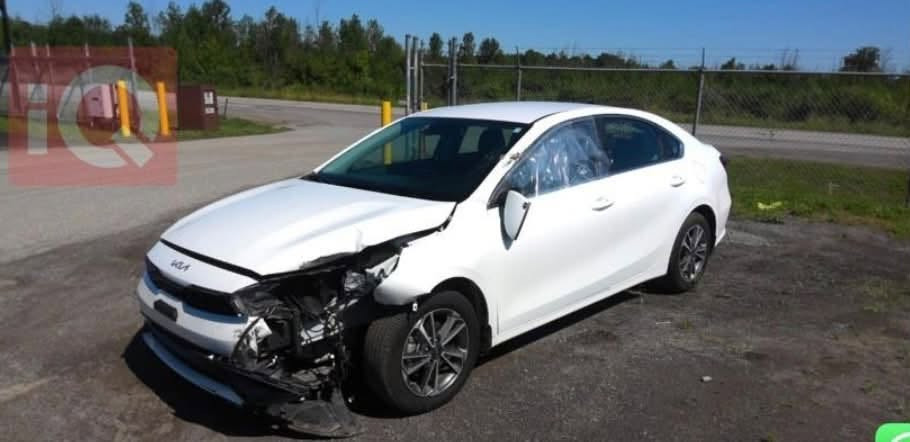 🚗 كيا فورتي 2023 للبيع 🚗
المواصفات العامة:
المحرك: 2000 دوش (DOHC).

المسافة المقطوعة (الماشية): 112 ألف كيلومتر.

الحادث كما هو موضح في الصور المرفقة.
التعديل: راجع على البارد بدون تبديل (شغل نظيف).

✨ المواصفات والأنظمة الذكية ⬇️
🔹نظام تحكم ذاتي وتحديد مسار.
🔹رادار وقوف ذكي.
🔹حساسات أمامية وخلفية.
🔹3 وضعيات قيادة مختلفة (Drive Modes).

🔸إشارات ضوئية بالمرايا الجانبية.
🔸تدفئة بالمقاعد (الكشنات).
🔸نظام تكييف متكامل (قطعتين تبريد).
🔸شاشة عرض تدعم نظام كابتن كاربلاي (Apple CarPlay).

📞 للتواصل والاستفسار:
⚠️ ملاحظة: متواجد فقط عبر الهاتف والواتساب (غير متواجد على الفيسبوك).
رقم الهاتف: ***********
أو للتواصل مباشرة عبر الواتساب:
https://wa.me/qr/DAHUBU7OE2NZE1
