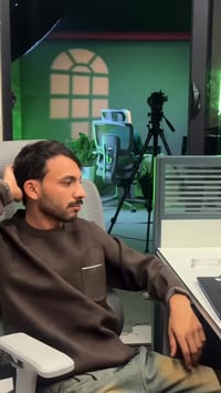 مدلك راس كهربائي • شحن • ٨عقد