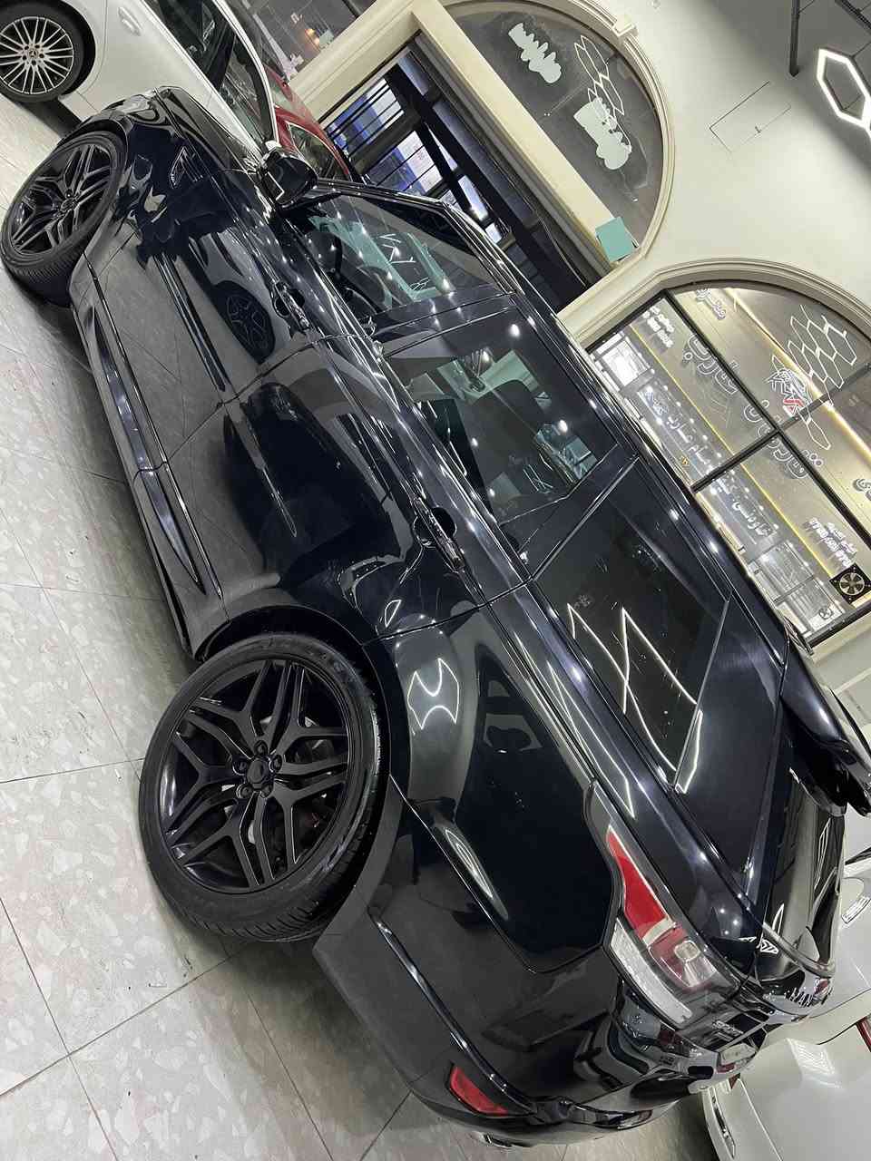 رانج روفر سبورت ٢٠١٤ خليجيه سردار
لون اسود ملكي 
6 سلندر سوبر جارج
داخل ابيض 
والسياره فول   
بانوراما جلد 
كشنات كهرباء
بوب شفط و دوسات كهربائية 
كامرة حساسات امامي خلفي 
تدفئة تبريد كشنات امامي وخلفي 
فول للاخير  بدون صبغ السياره  
رقم اربيل الجديد
مكان السياره اربيل 
السعر 225 ورقه
***********
