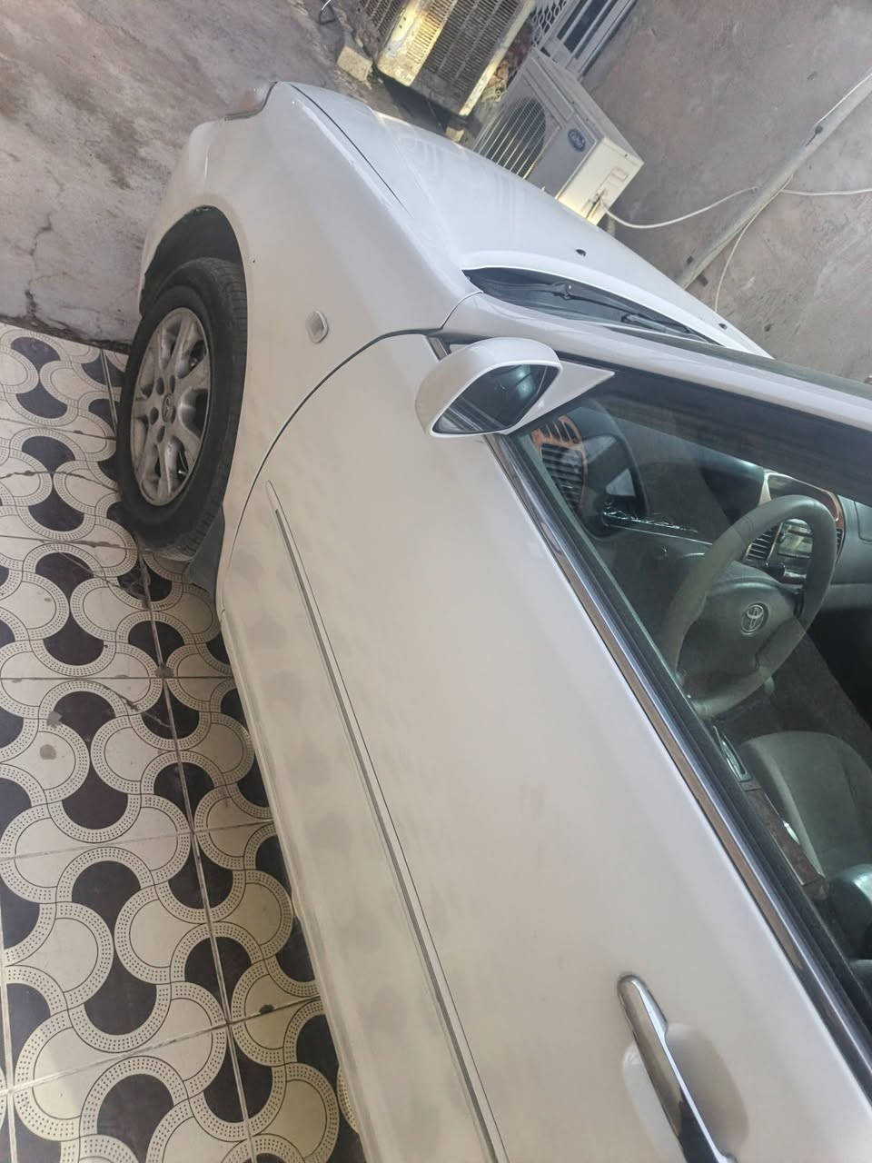 للبيع كامري موديل 2005 بيهه صبغ احزام رقم دهوك السعر 85 $ ورقه بيهه مجال مكان السياره بلد هذا الرقم ***********
