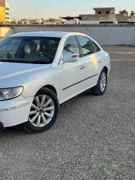 ‏سلام عليكم للبيع. . . 
‏ازيرا 2009 شركه القاصد 
‏محرك 3300 جديده
‏رقم بغداد  السياره باسمي 
‏مواصفات :
‏سلايد 
‏ستيرن ميموري 
‏كشنات ميموري 
‏مري شفط 
‏برده خلفيه 
‏حساسات خلفيه 
‏عليها منظومه غاز مشدوده صارلها سنه مستخدم قليل 
‏وباقي المواصفات معروفه السعر 97 وبيها مجال 
سونار موجود راسل وتدلل
‏مكاني الجادريه للتواصل رقمي ***********واتساب
