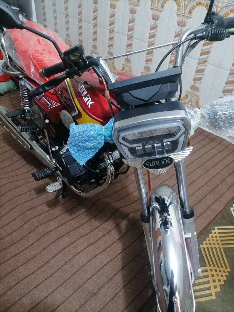 سيفان محرك 200 موديل 25 دراجه زيرو اخت الجديد اوراق اسكنر سعر 900 مكان الغراف ***********
