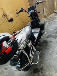 ماطور شحن هيوشه موديل 25 سته باتري باتريات عل فحص سعر 550 وبي مجال بسي...