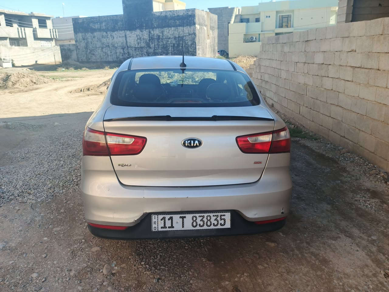 السلام عليكم كيه ريو2016 وارد امريكي رقم بغداد بسمي كله جديد  ضرر جاملغ امامي فقط بدون اي دواخل جاملغ مبدل والباب مرشوش اثر جراد كلهه ليبل واحد عدا الجاملغ الامامي وين ميعجبك افحص سونار مابيهه كل نقص صدر تخم تأير تجي واشوف بعينك 
السعر90وبيهه مجال 
رقمي ***********اتصل وتدلل
