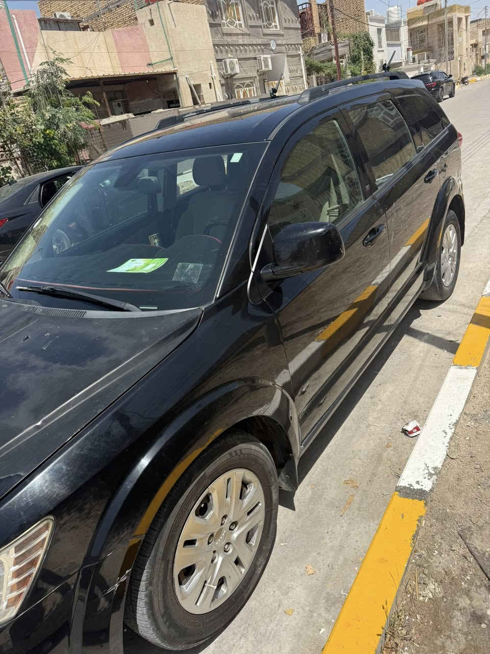 سيارة جورني موديل ٢٠١٩ محرك ٤ سلندر لون اسود ٧ راكب تبريد ٣ قطع شاشة كبيره حادثها جاملغ جهة السائق  مع وجود طخات بسيطه وجراد البنيد رقمها ذي قار باسمي
السعر ١٢٠ 
للاستفسار الاتصال على 
*********** او مراسلتنا على الصفحة
