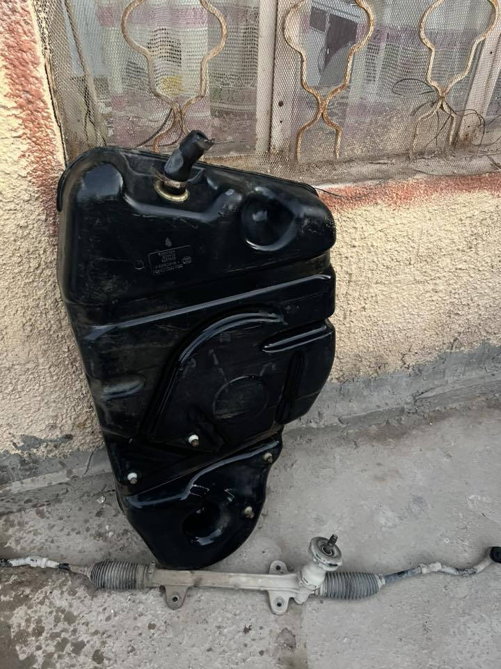 سلام عليكم للبيع تانكي مكفول من التصليح التانكي اخو الجديد جيلي موبل السعر ٧٥العنوان بابل ***********
