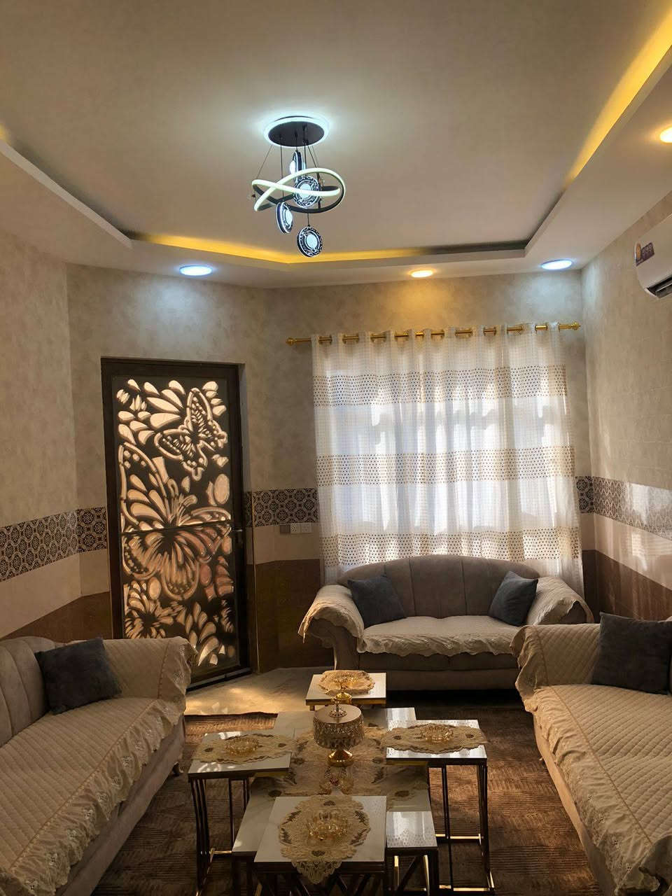 📢( إعلانـــ  إعلانــــ ) 📢
📢 دار للـبيـــع بناء حديث ملك صرف 
◾️ العنوان/ حي الكندي الثانيه بعد جامع دكتور مقبل 
◾المساحة 150 متر واجهه 7.5
◾️طابق الاول غرفتين نوم وهول واستقبال ومطبخ
     وصحيات 
◾الطابق الثاني 4 غرف نوم  وصحيات     

◾ لمعرفة الاسعار وباقي العروض على رابط التلكرام 
  https://t.me/+qTZcegvM12c4NmNi 

☑️ للاستفسار مــراجعــــة #مكتــــب_البـحريـــن
حــــي الحدبــــاء قــــرب مرطبــــات البحريــــن
او الاتصــــال علــــى الارقـــام : 
      ***********
📞‏ *********** ‏
