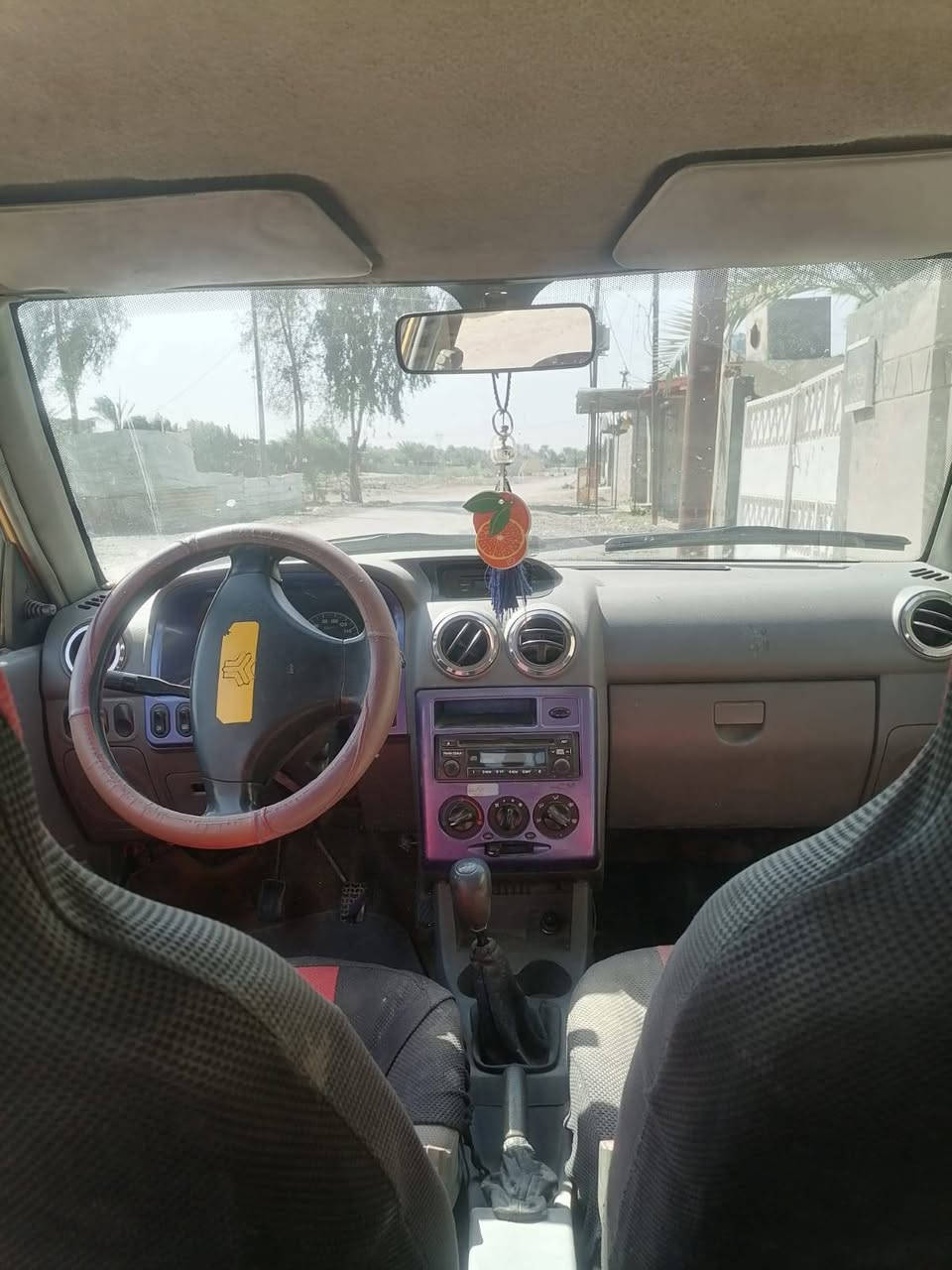 السلام عليكم. سايبه موديل ٢٠١١ بغداد/ بلاديه حلوه السيارة خير من الله
مكينه جديده كير نضيف صدر جديد تتبريد ثلج كهربائيات كله تمام/انريد تحويل. سعرهه ٢٦ وبيهه مجال 
مكانهه بابو غريب ابو منيصير ***********
