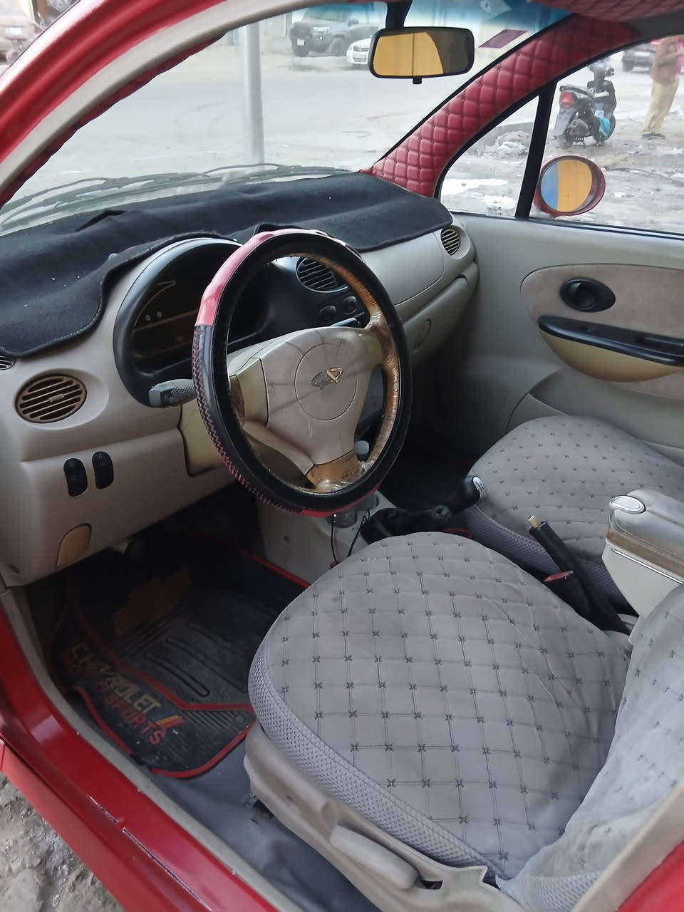 السيارة موديل ٢٠١٣ بسمي السنوية الى ٢٠٣١ الهزة الشهر ٣ من هاي السنة السيارة جاهزة تبريد وصظر وتبريد كلها جاهزة السعر ٢٥ كير عادي ***********
