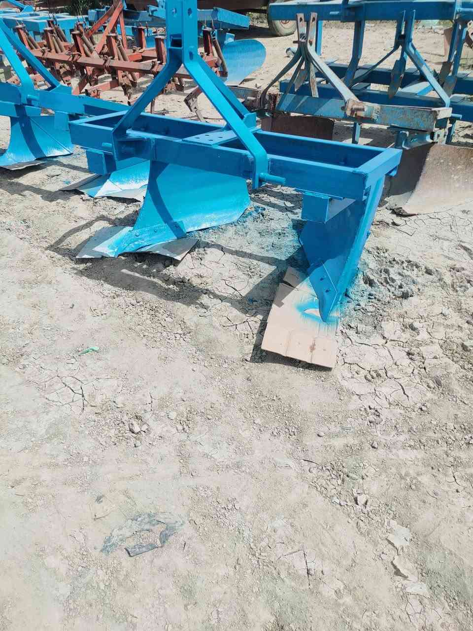 للبيع معدات زراعيه فدن +خراميش + معدلانات شتريد موجود اتصل وتدلل العنوان بابل أسكندريه  ***********
