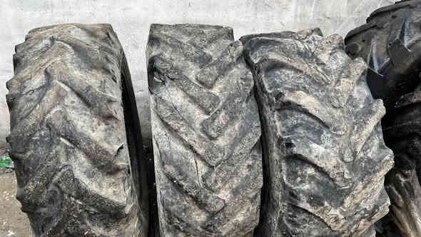 كوردي عربي اطار jcb 15.5/24 مستعمل مكان كركوك توصيل ماعندي ***********
