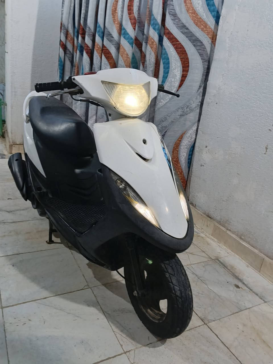 سلام عليكم ماكس عدله شغاله من طول لطول شراي يتصل مكاني ناصريه مركز
السعر 600 بيها مجال 

***********
