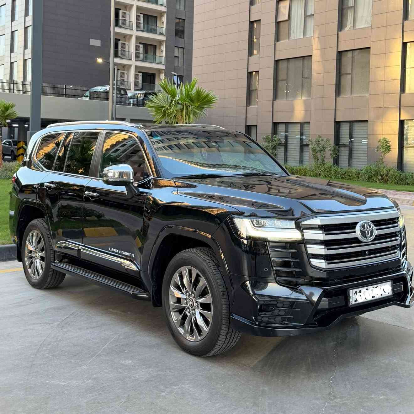 لاندكروز 2022 VXR لمتد تون توربو
ساز اصلي
رقم بغداد 

كفاله عامه 
فول الفول للاخير
السيارة جديدة كلش 
محرك 3500 توين تيربو
سلايد 
5 كامرات 360
كشنات جلد احمر واسود
كشنات تدفئه وتبريد امامي وخلفي
خزن ميموري 
رادارات 
داتا شو 
3 شاشات
سماعات ماركة JBL
شاحن لاسلكي
3وضعيات قيادة
اشاره لكزز امامي وخلفي
هاند بريك دكمه + اوتو هولد
حساسات امامي وخلفي
زراك لايت
ستيرن كهرباء
وبيها بعد هواي مواصفات ممذكوره
مكفولة كفاله عامه
مكان السياره بغداد اليرموك

السعر :69.000$وبيهه مجال
***********
