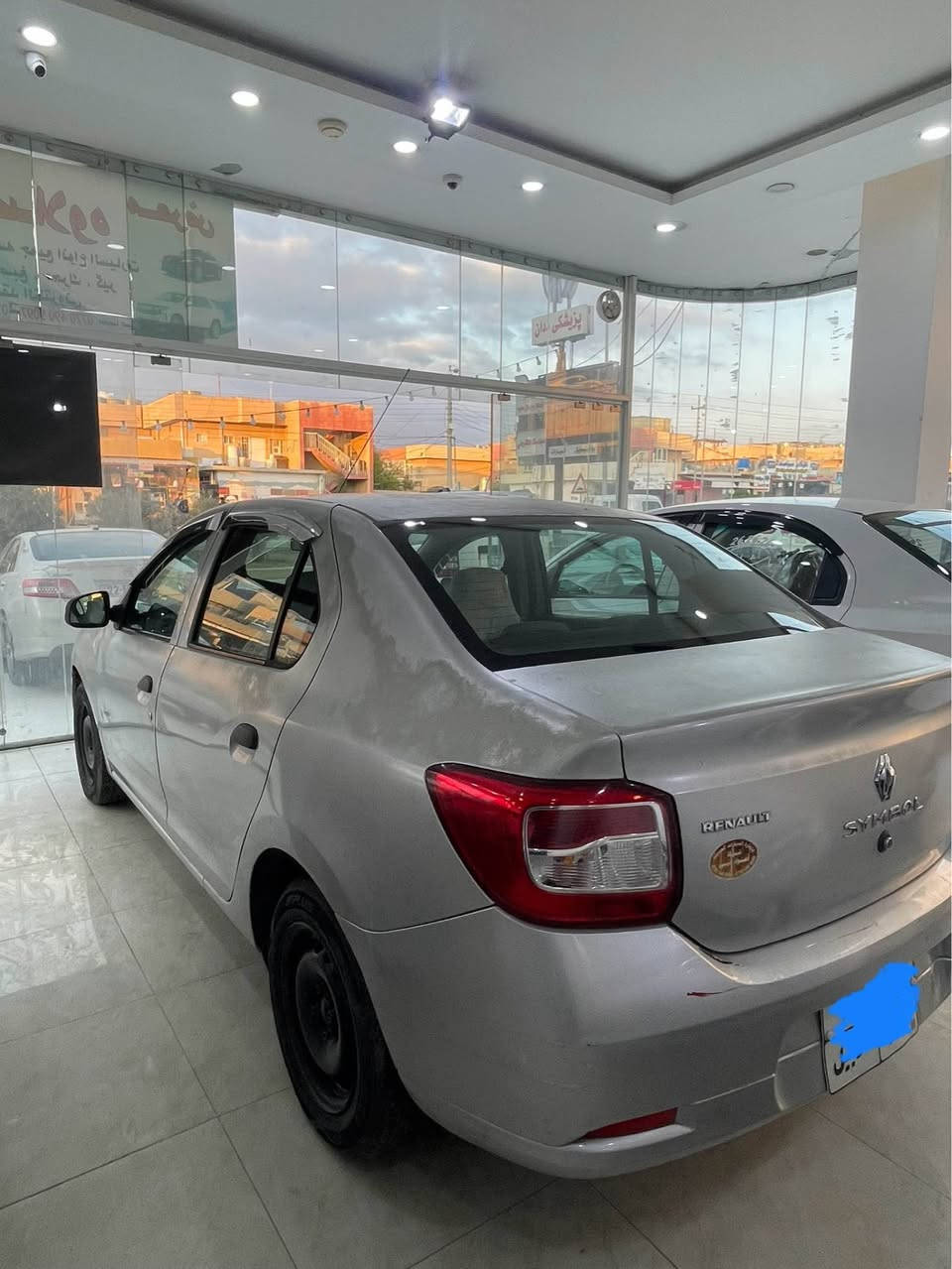 ***********

رینۆ سمبول ٢٠١٦ گێر مەکینە بەشەرت تەقە و رەقە بەشەرت 
سەیارەکە بێ سبوغە  بەس کال بوونەوەی هەیە 
٧ وەرەقە و نیو غرامەی لەسەرە أربيل, العراق
