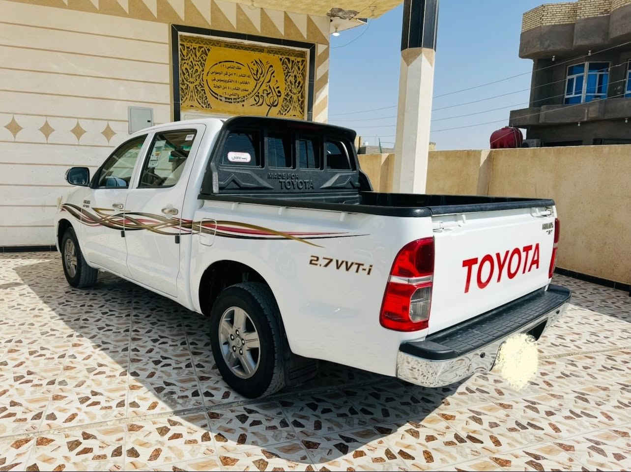 السلام عليكم للبيع بيكم تيوتا هايلوكس مديل 2015كويتي الساير فول اوتماتيك شاصي 19  رقم نجف بسمي سنويه جديده لل 29 جاهزه السياره مكينه كير حداديه تبريد تخم تاير ما ناقصه برغي سياره وضع شركه مكينه ما مفتوحه مكفوله كفاله عامه السعر 218وبيه مجال لاستفسار ***********المكان بل سماوه ❤️
