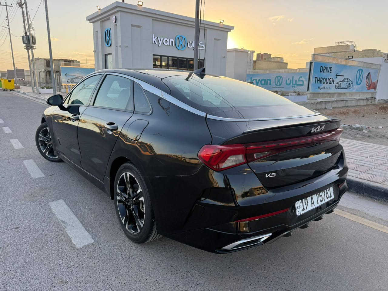 كيا كي فايف 2023 GT Line
حادث موضح بالصور 
٤ سلندر ١٦٠٠ تيربو 
داخل احمر
ماشية ١٠ الاف 
معوقين كربلاء وكاله عامه 
السعر 135$ بيع فقط 
السياره موجوده بكربلاء 
***********
