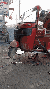 انوع تكتك وسيارت المكان بغداد الشماعيه ***********
