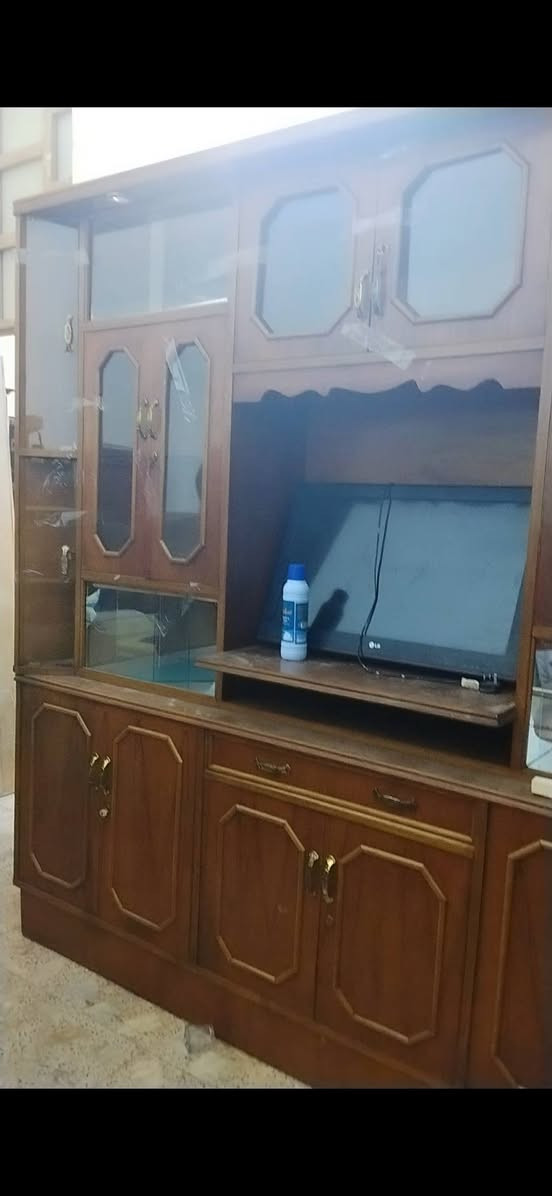 معرض للبيع نضيف جدا مدينة الصدر الورفلي السعر قفل ٧٥ لف ***********
