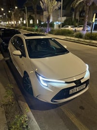 كورلا ليفين شكل 2025  للبيع ✅ السيارة كفالة عامة بدون تبديل بدون صبغ ب...