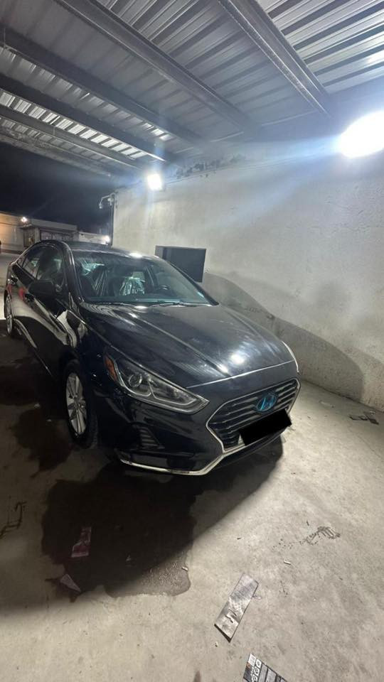 سلام عليكم سوناتا مديل 2019ادوات بدون كصه سياره كاتون جديد ماناقص برغي المكان البصره السعر 78وبيه مجال الشراي مكينه كير حداديه كله جديد سياره ماشيه 77.   الاتصال ***********
