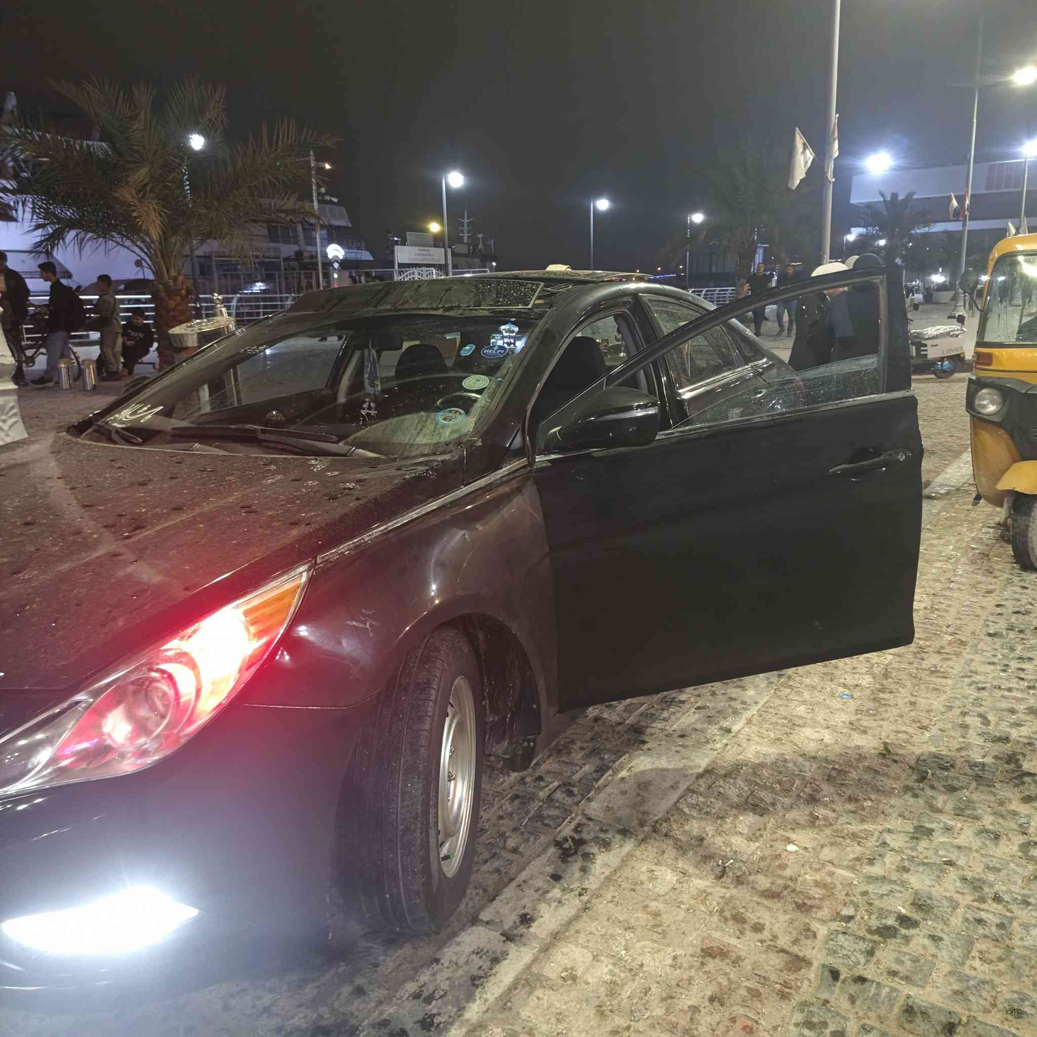 سونتا مديل ١٤فول مواصفات بني رامه سياره جاهزه مكينه جديده كير حداده تخم تاير توه كامله دخول جديد منضومه زنون منضومه لد دفن رقم جنوبي شقل بلاد درجه اوله#سعر ٤٨وبيه مجال ***********
