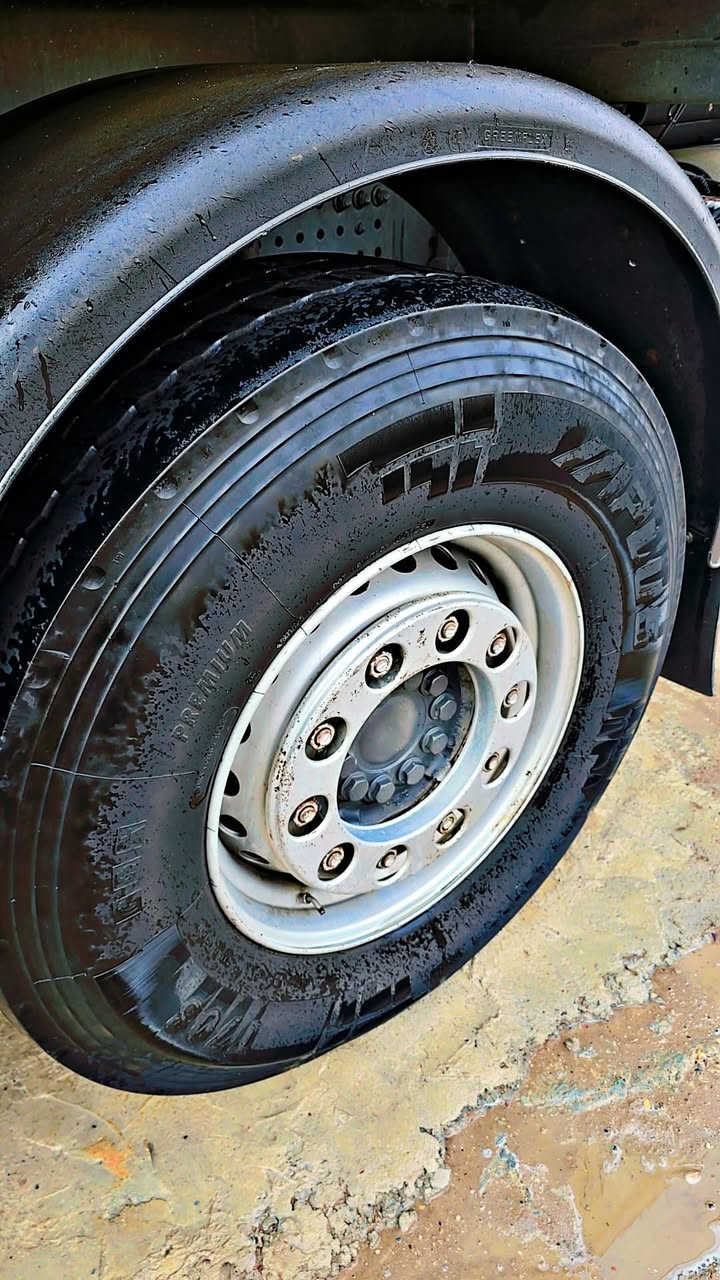 تخم تايرات حرفش لبيع ***********
