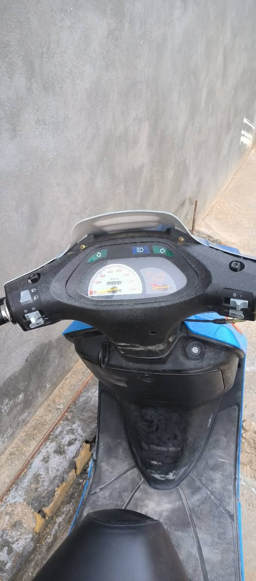 دراجة فراشة جديدة بمعنى الكلمة مكفولة من كلشي سعرها ٥٧٥ وبيها مجال بسيط الي تعجبه الدراجة يراسل واتس ويدلل ***********
