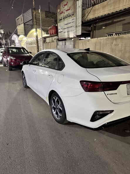 سلام عليكم للبيع فقط . مكاني كاظميه
كيا فورتي موديل 2020 
مواصفات سيارة 
‏تحكمات سترين
كير أي تي بلادي 
شاشة كبيرة 
رقم بغداد إنكليزي ￼￼
شرط تحويل ثاني يوم 
‏ حادث السيارة ￼￼￼جاملغ خلفي و صبغ جاملغ امامي بالعراق ￼
سعر السيارة: 136 ورقه وبيها مجال 
الاستفسار: ***********￼
