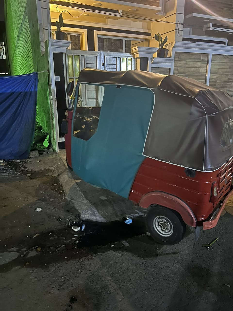 السلام وعليكم   تكتك للبيع مديل 2018ما مرقم أرواقه كامله معمره تعمير عام مكينه حلوه ونضيفه مكاني بغداد جديده النعيريه السعر 3500 الرقم ***********
