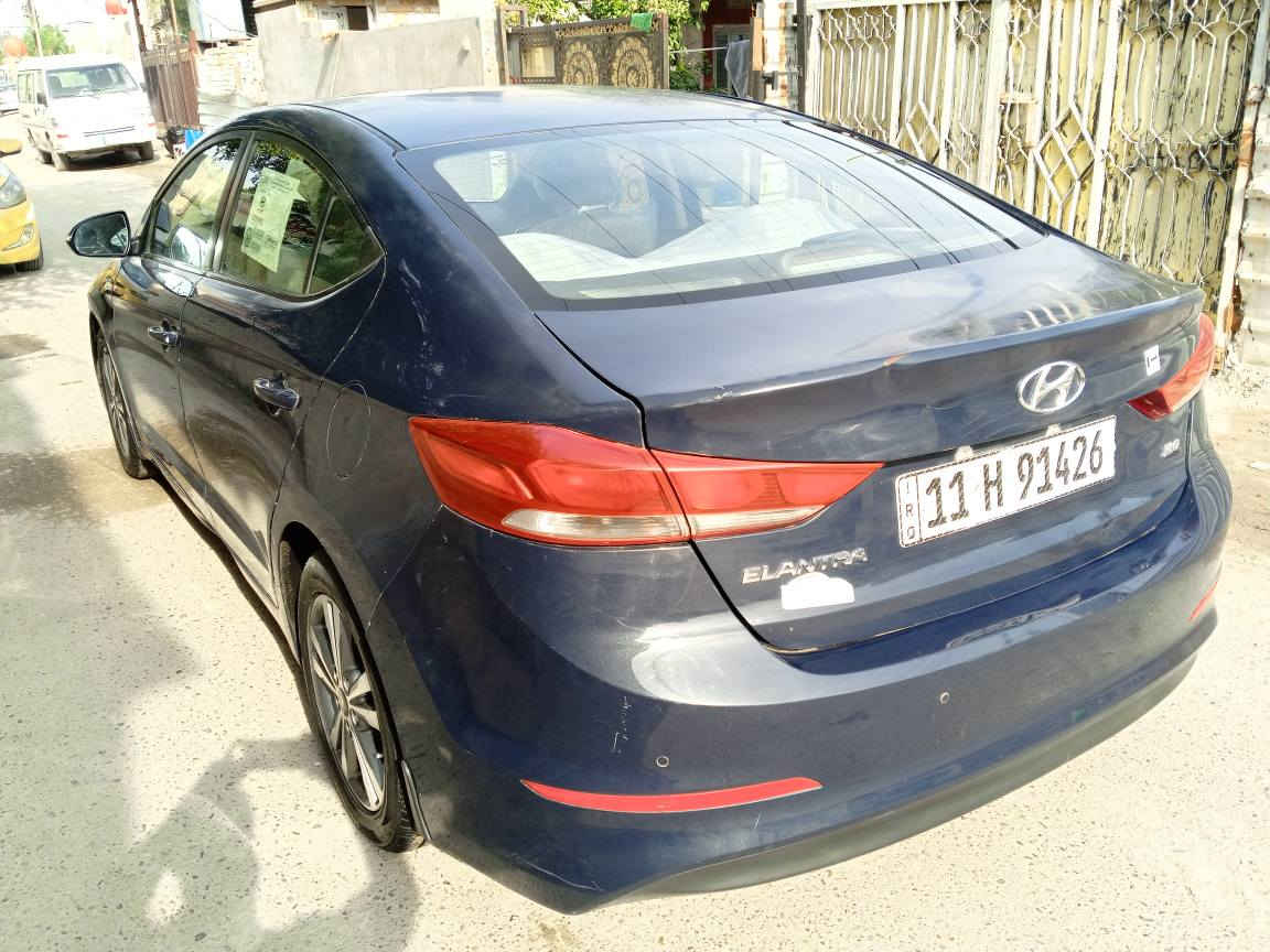 الانترا خليجي 2017 محرك 2000 دوش ارقام اانكليزي. باسمي داخله هزه جديده سياره مكفوله من الضربه بس صبغ بيها قطعين باب وجاملاغ. خلفي. وباب كلير. بدون ضربه. السياره كير مكينه صدر تخم تيارات. والشراي. يتصل *********** و*********** ابو رنا. العنوان بغداد الدوره بغداد, العراق
