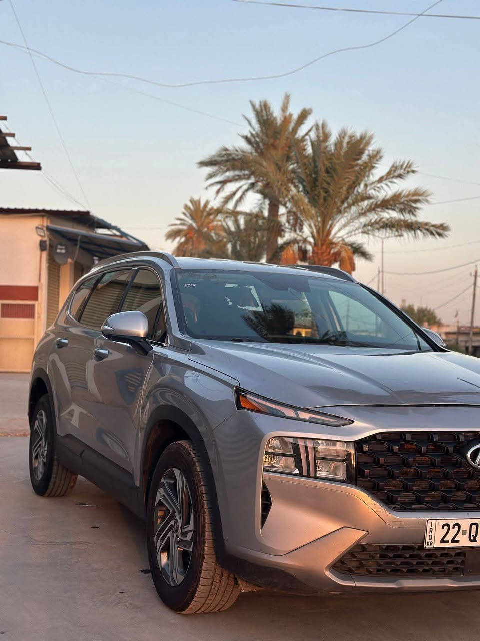 سلام عليكم للبيع فقط 
سنتافي موديل 2023 وارد امريكي 
فول مواصفات عدا الفتحه والفور ويل
حادثه مرفق صور امريكا بلمنشور
5 راكب 
محرك ٢٥٠٠ تنفس طبيعي 
شاشه كبيره كامره دواره 
تحكم استيرن جهتين 
تبريد قطعتين كشن كهربائي سايق تدفئه بلكشن شاحن وايرلس وظعيات قياده اطفاء ذاتي اريل نفكيشن جنطه كهرباء وباقي مواصفات معروفه ماشيه ٦٠ مايل
رقم اربيل الدولي تحول مباشر وسياره جديده وجاهزه مابيه اي نقص 
سعره 203 وبيه مجال جدا بسيط حق الجيه للشراي مكاني بغداد جكوك
اي استفسار/ ***********
                 /***********
