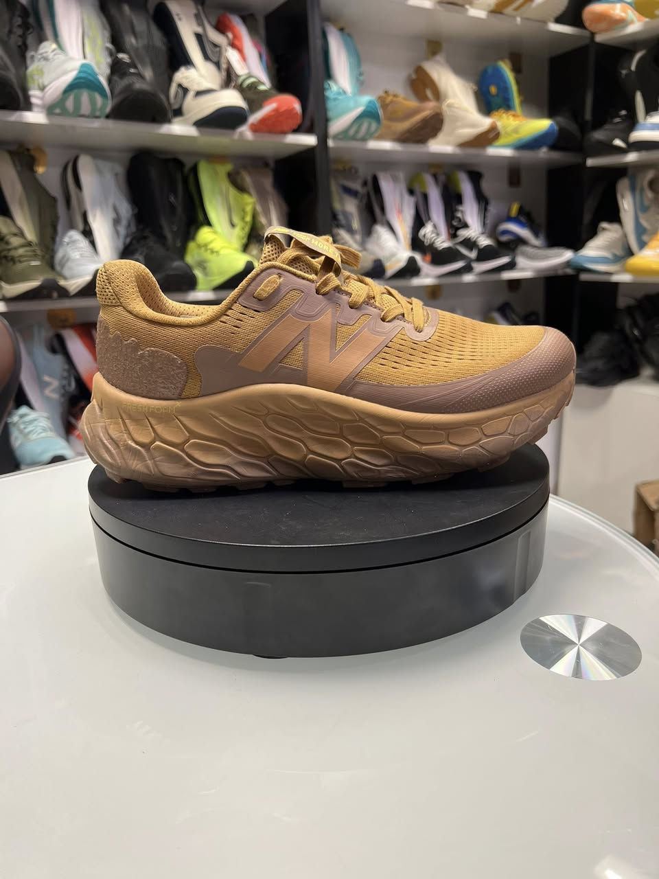 قياس 44 فقط الكللللللللل 44. 

للحجز ***********
العنوان بغداد أبو دشير سوق البالات محلات عقيل لطيف
