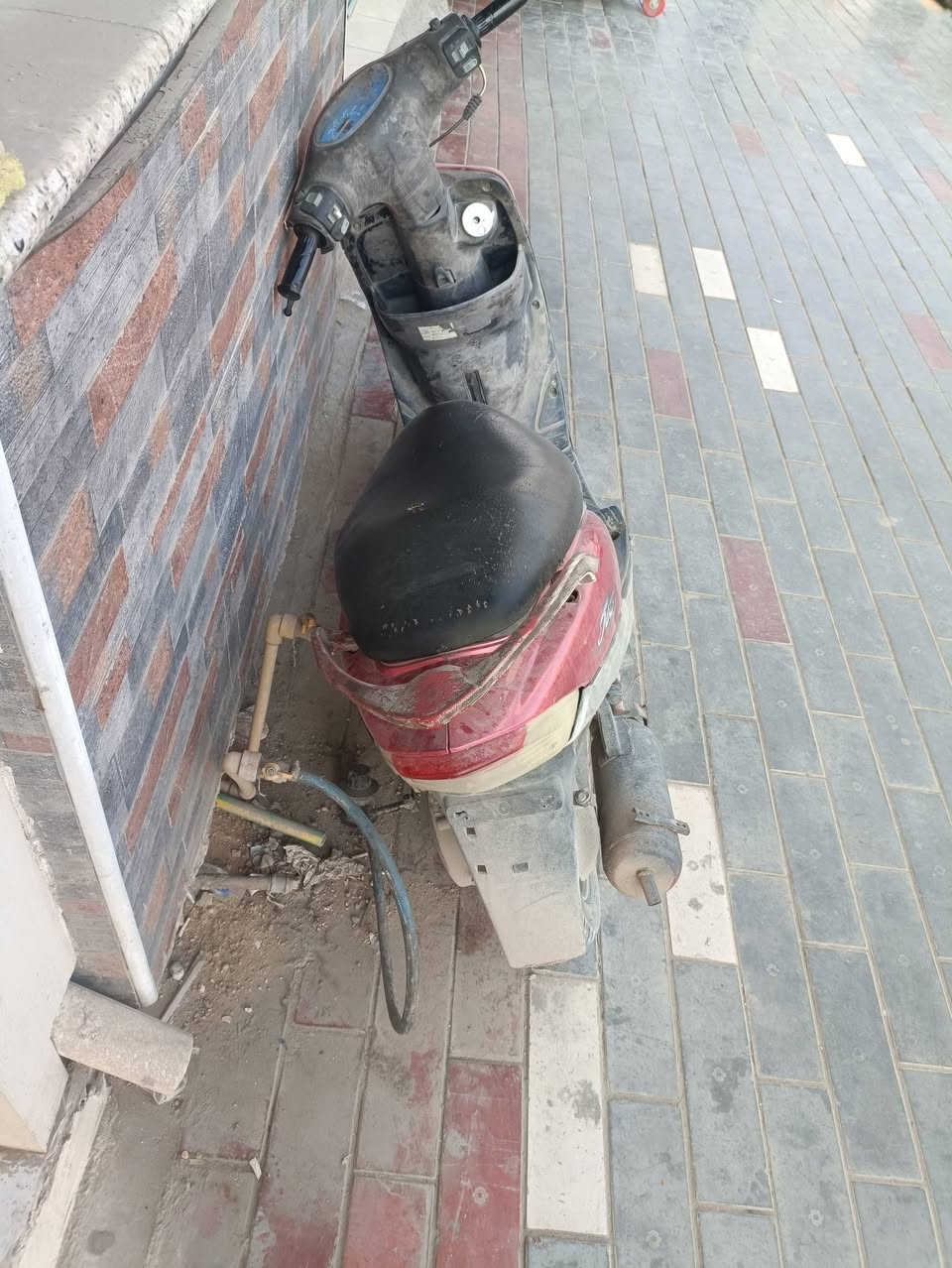 الدراجه طافيه يرادلها ترتيب جانت شغاله والهندر وكف ابيع كوم حديد 250


**إذا كنت صاحب هذا الإعلان وتريد حذفه لأي سبب، رجاءا أرسل رسالة إلى الدعم الفني**