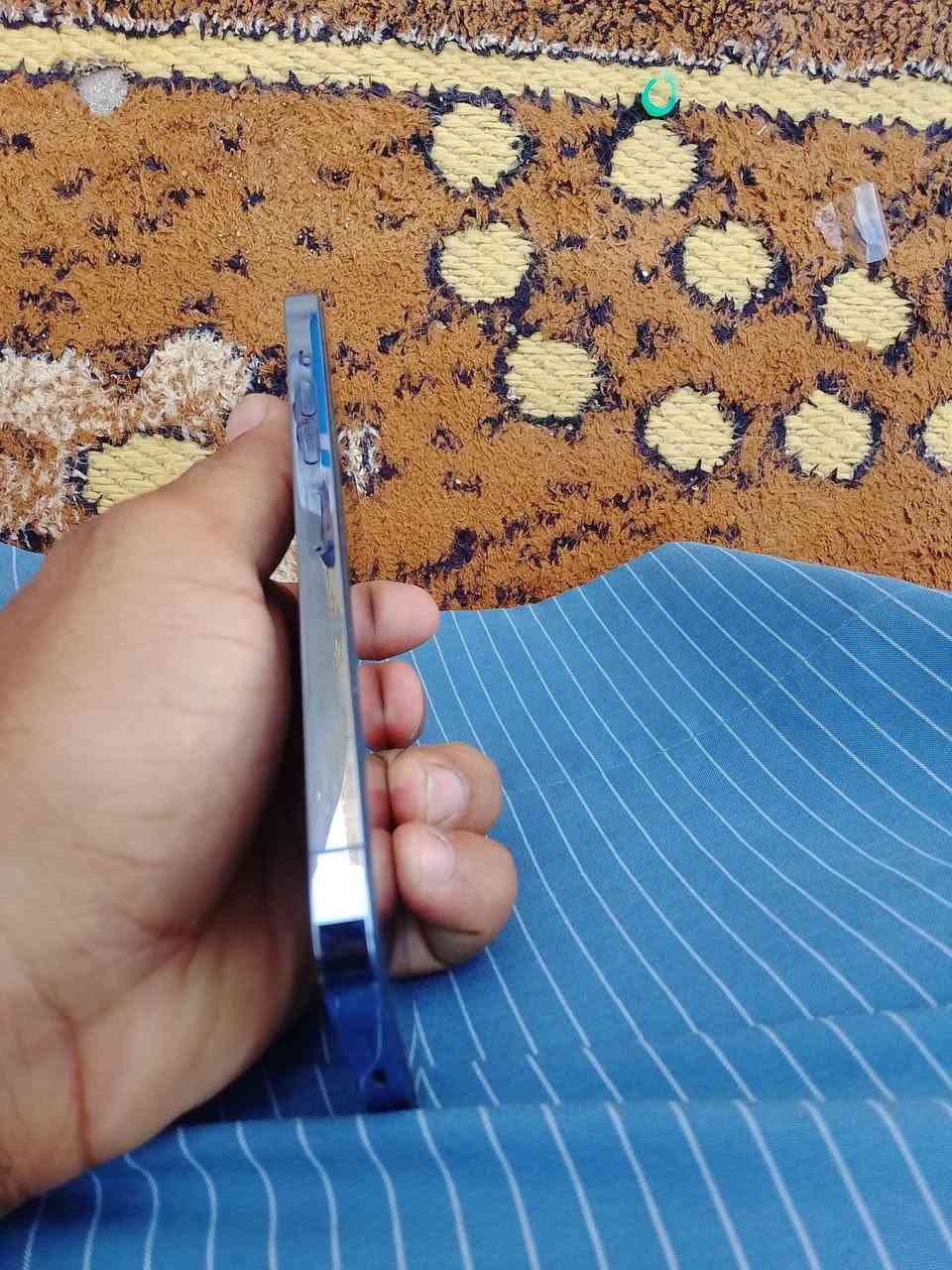 السلام عليكم للبيع مبايل ايفون 13برو ماكس 
بطاريه 87
النضافه 90%100
السماوه الخضر 
تواصل واتساب او اتصال 
***********

