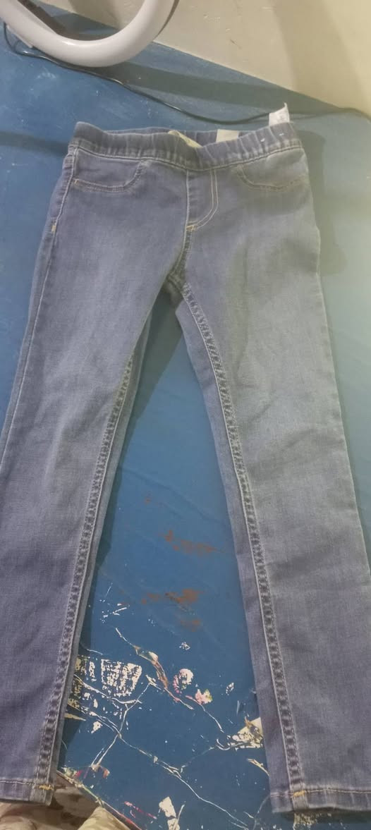 السلام عليكم عندي ملابس باله اوربي اطفال امانت الله كله نضيف قطعه  52 قطعه اريدهم 40


**إذا كنت صاحب هذا الإعلان وتريد حذفه لأي سبب، رجاءا أرسل رسالة إلى الدعم الفني**