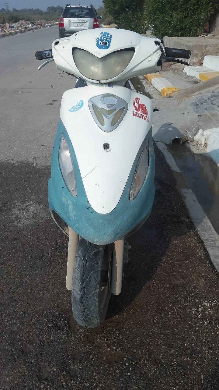 السلام عليكم دراجة للبيع كايمة فقط تجفيت مكينة قبل اربع اشهر شادلها الياخذها يجفت المكينة كهربائيات بيهن دمج السعر 300 الشطرة
***********
