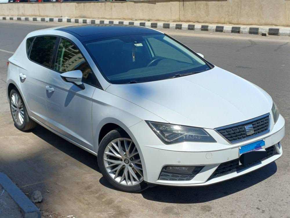 سيات ليون موديل 2020 أعلى فئة بيتس 

عداد : 240,000km

فبريكا بالكامل بدون أي خدوش 

مرور القاهره المعاينه مدينه نصر 

للتواصل : 01050298882 الاسكندرية, مصر


**إذا كنت صاحب هذا الإعلان وتريد حذفه لأي سبب، رجاءا أرسل رسالة إلى الدعم الفني**