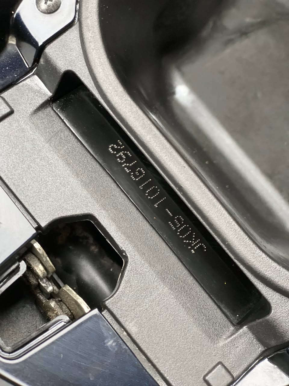 السلام عليكم للبيع
دراجة pcx 2023 جيل الرابع ياباني 
مال معرض جديدة بكل معنى الكلام 

رقم الشاصي JK05 - 1016792

لون حبري صدفي 
حجم المحرك 125cc 
المسافة المقطوعة 25 الف حقيقي 
بصمة دكمتين عدد البصمات 2 + 
مفتاح طوارئ 
اي بي اس مانع نزلاق 
تايرات الوكالة مشلن بخطوط الشركة 
بعدهن خلفي + امامي 
قاعده مال تليفون اصلية وياها اجتي 
حساس زدحام + ستان كهربائي 
عده مال سباين كاملة 
كتلوكات الدراجة ودفاتر كلهن كاملات 
الدرجة جديدة جديدة بالكارتون 
وشرط تجي واشوف بعينك 
مكفولة كفر + مكينه + كهربايات 
شرط وين ميعجبك تفحص 
من باب تاخذه 
ادامة فلتر شوتة + دهن موتل من وكيل 
اكرر ياباني ياباني بالعافية ع ياخذها 

اي ستفسار متواجد خاص او وتساب 
رقمي *********** 

العنوان النهظة الشيخ عمر قرب 
باچة الحاتي
