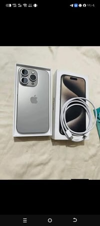 آيفون ١٥ برو ماكس • ٢٥٦ • بطارية ٨٣