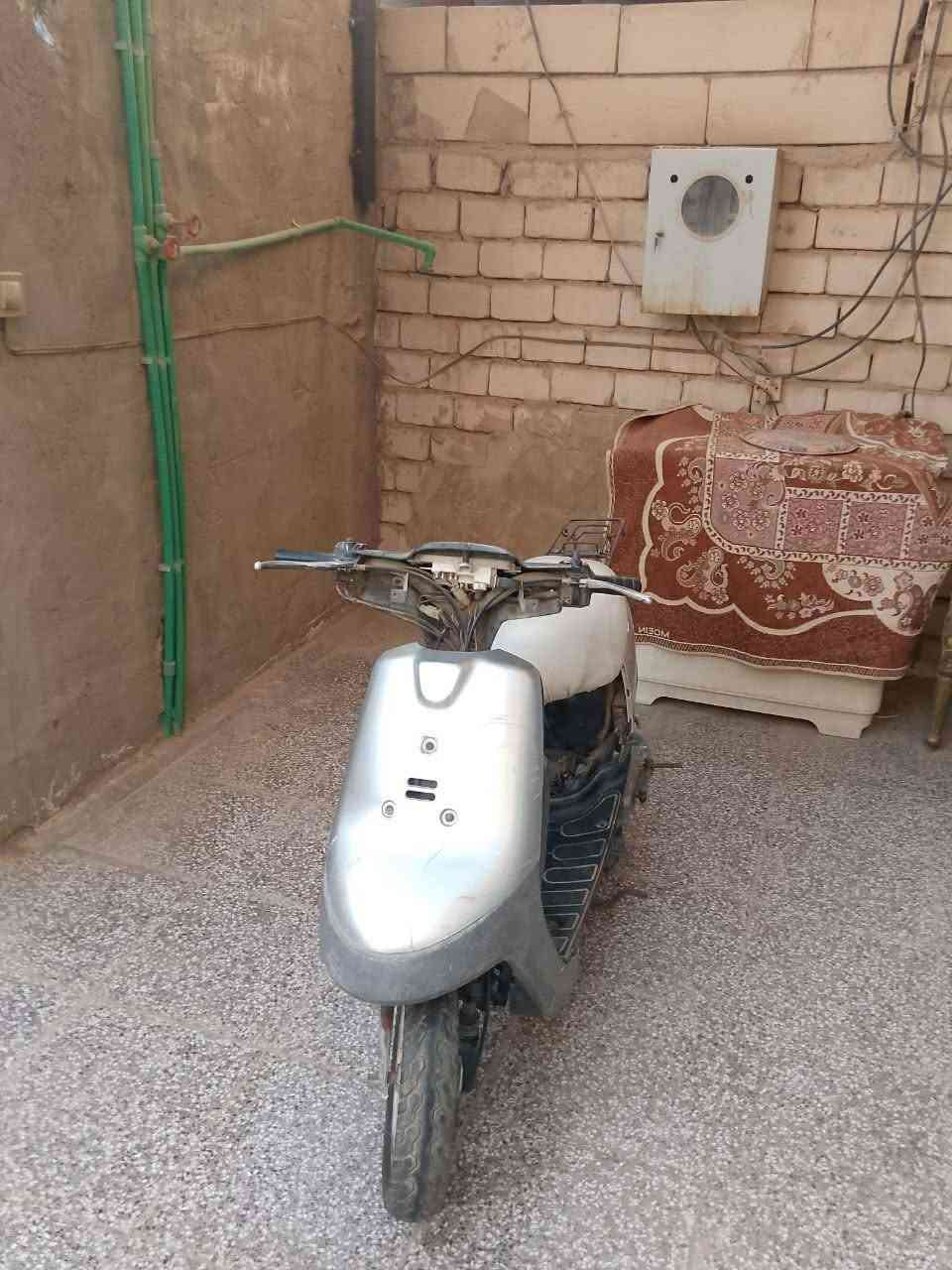 سلام عليكم دراجه بطه ٦٠للبيع دراجه حلوه مكينه ناعمه شغاله ما بيها شي
سعرها ب١٢٥ وبيها مجال مكاني نجف كوفه للاستفسار الاتصال ***********
