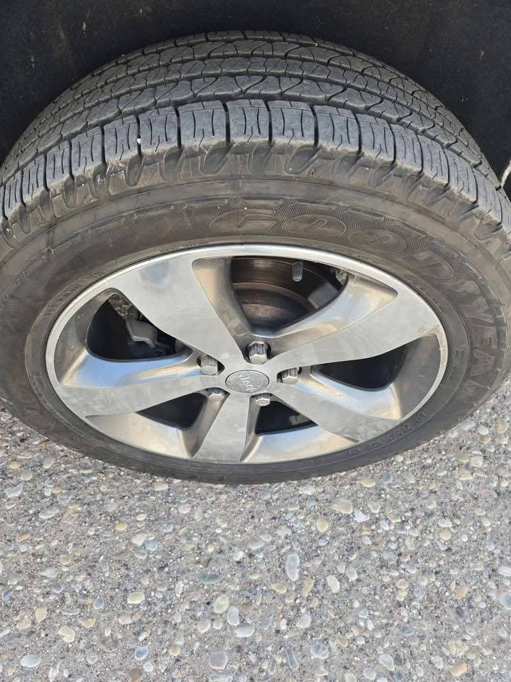 بيع فقط تخم ويل جيب مع تخم تاير كودير انتاج 23 نظافه ١٠٠%السعر ١٢٥ الف قفل قفل قفل ‭٠٧٧٣ ٧٥٧ ٦٢٣٠‬
