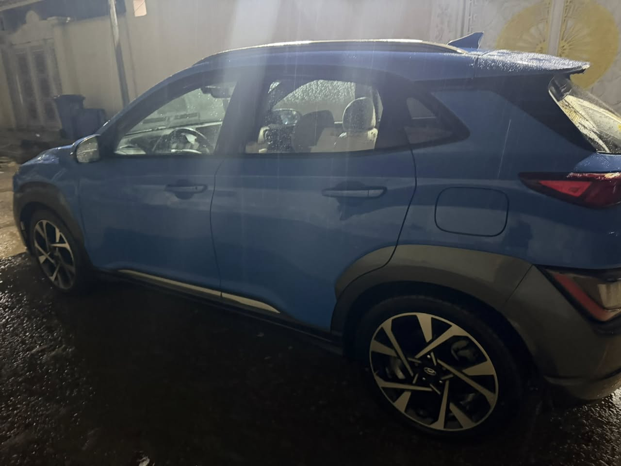 السلام عليكم هونداي كونا للبيع او مراوس موديل ٢٢ فول مواصفات ١عله ١ حادث خفيف بنيد مبدل يدون دواخل ما واصل لراديتر وبارد اقل شبر بل جاملغ لسياره رياضي محرك ١٦٠٠تيربو كيرATF تسارع فول جاهزه من كلشي كير محرك تبريد حداديه تخم تاير كفاله رقم اربيل بسم شركه ما مطلوبه تريد تحويل تريد وكاله جاهز عندي وكاله عامه بسمي مكاني العماره  بيع او مراوس سعره ١٤٨وبيها مجال للشراي ***********
