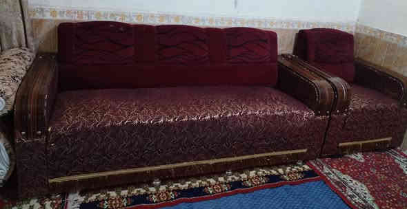 تخم 5قطع 10مقاعد خشبه وسفنجه وقماشه مابي شي نضيف ب 225 وبي مجال شراي خاص عنوان ديوانيه عمارات نسيج ***********
*********** ديوانية
