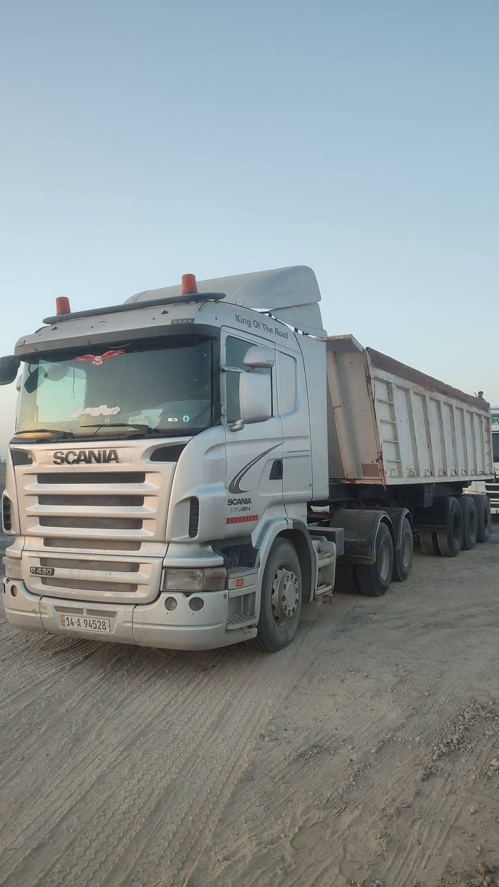 سلام عليكم سكانيه للبيع راس وعربانه
موديل  2008 كير كهربائي تايدر سبرنك امامي 
جوبلس خلفي   سر بس  بيع راس وعربانه فقط 
الاستفسار اتصل ***********
